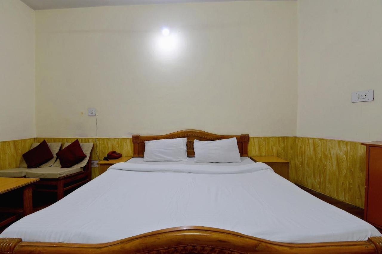 SPOT ON 41403 Hotel Sunbeam Shamshi Exterior foto
